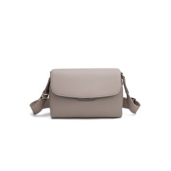 Geanta crossbody de piele ecologica cu clapa Elora Plus - Maro taupe deschis
