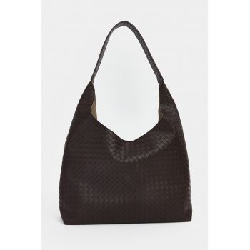 Geanta din piele ecologica cu bareta de umar si aspect impletit - Maro inchis