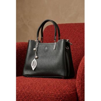 Geanta dama neagra din piele texturata cu ornament detasabil
