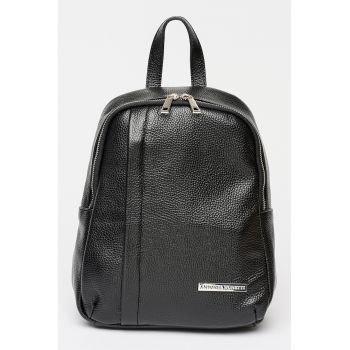 Rucsac cu fermoar si logo metalic - Negru