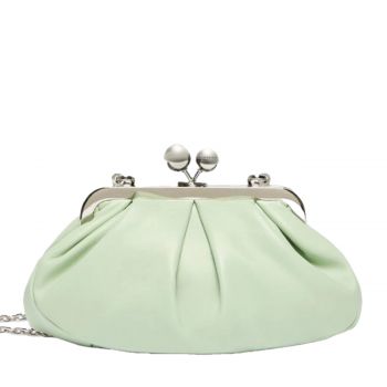 Prati pastel green